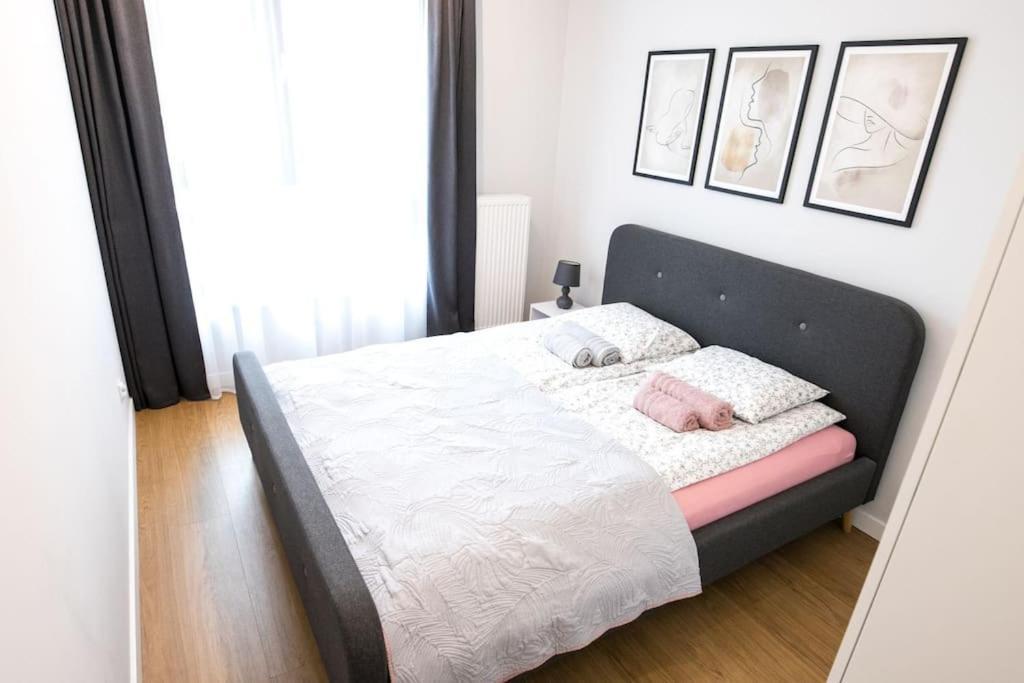 Nowoczesny Apartament Dabska Arena / Parking Krakau Buitenkant foto