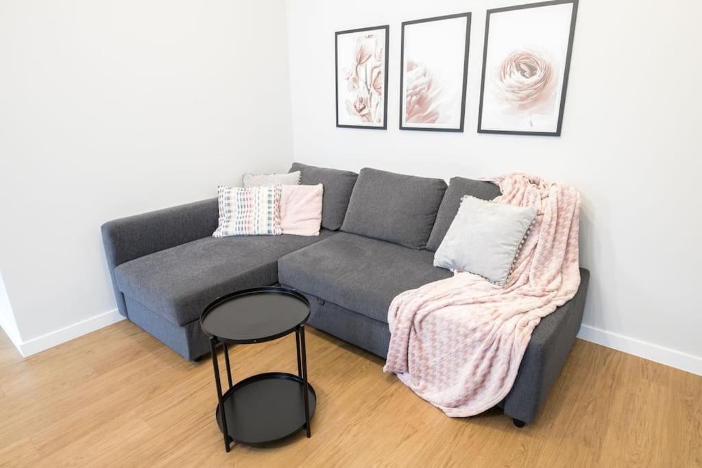 Nowoczesny Apartament Dabska Arena / Parking Krakau Buitenkant foto